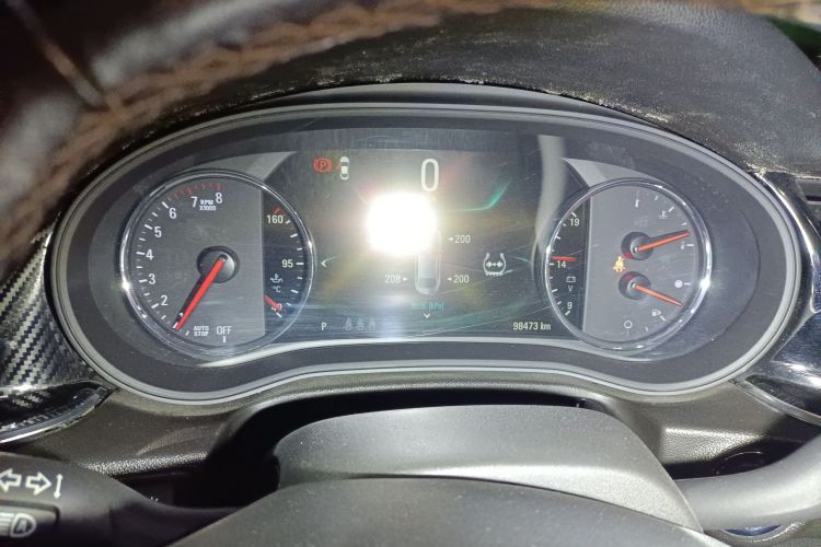 别克 君威 2017款 20T 尊贵型中控内饰14