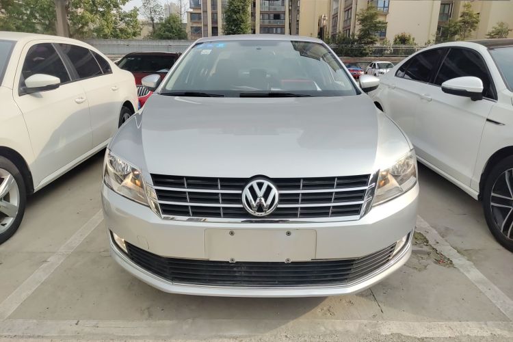 大众 朗逸 2013款 改款经典 1.6L 自动舒适版车身外观2