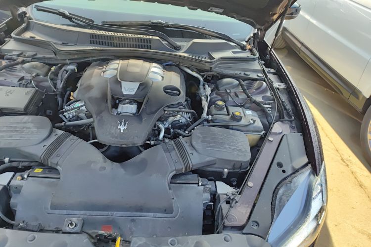 玛莎拉蒂 总裁 2018款 3.0T 标准版机舱底盘26