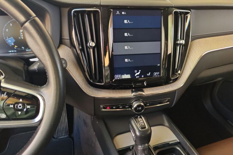 沃尔沃XC60 2020款 T5 四驱智雅豪华版中控内饰16