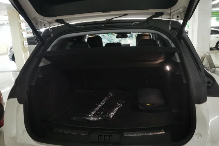 林肯 冒险家新能源 2021款 PHEV 四驱e享版机舱底盘23