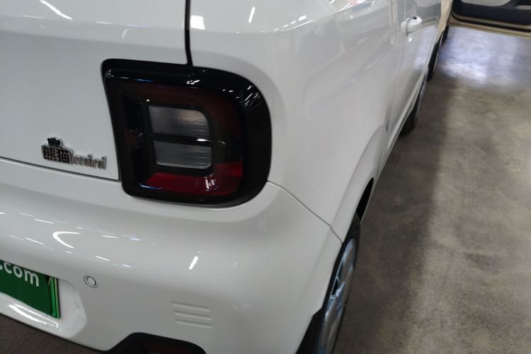 吉利银河 2024款 熊猫mini 200km 耐力熊车身外观6006