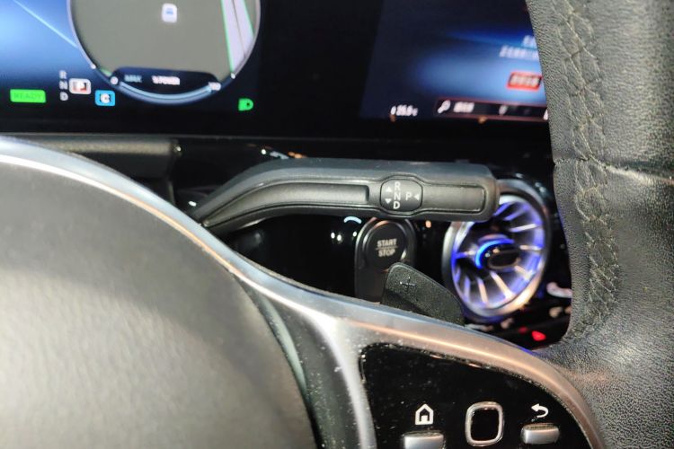 奔驰EQA 2023款 EQA 260中控内饰18