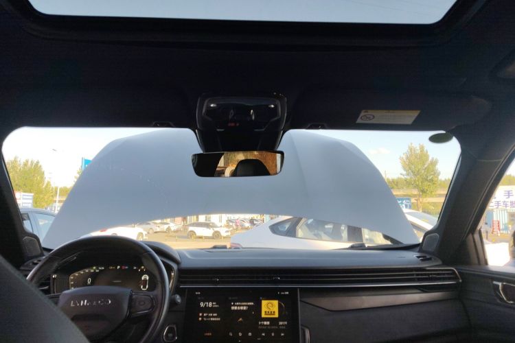 领克01 2021款 2.0TD 四驱劲Halo中控内饰22