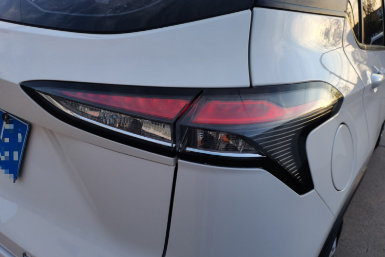 宝骏510 2017款 1.5L 手动舒适型车身外观9