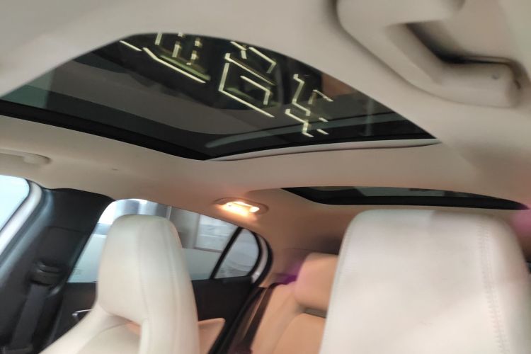 奔驰GLA 2016款 GLA 200 动感型局部细节22