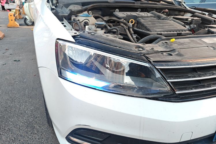 大众 速腾 2017款 230TSI 自动舒适型车身外观8