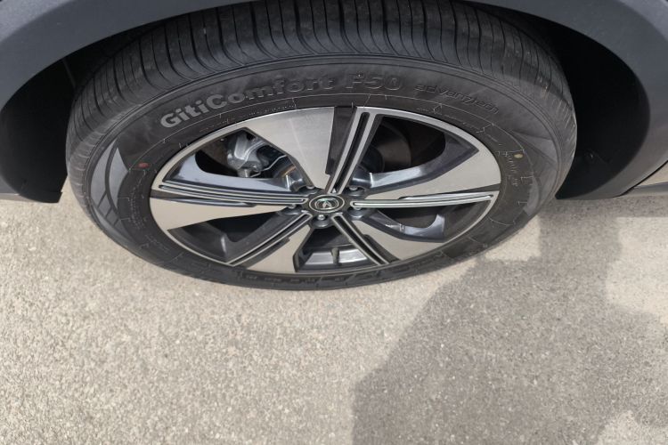 长安CS55PLUS 2022款 第二代 1.5T DCT尊贵型车身外观6008