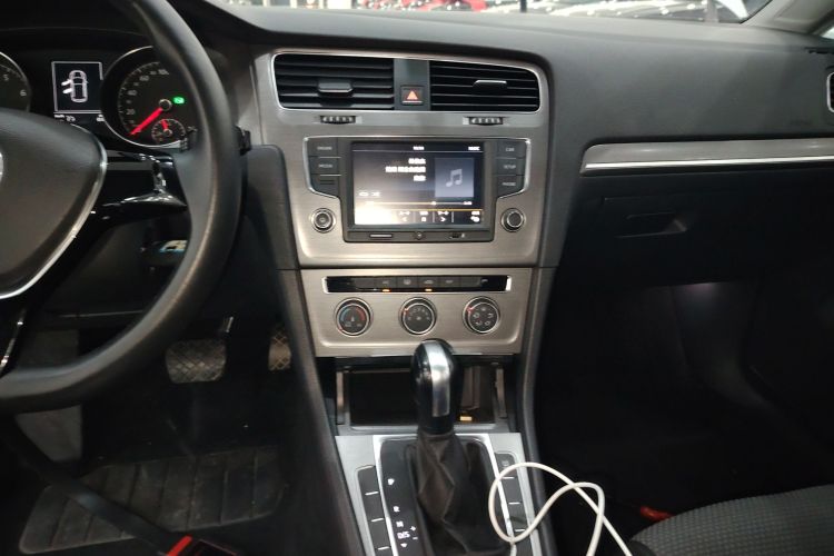 大众 高尔夫 2016款 1.6L 自动舒适型局部细节16