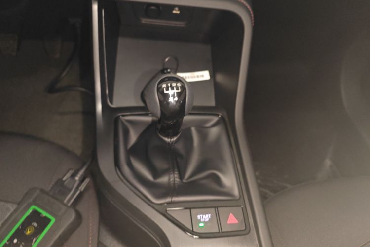 荣威i5 2026款 1.5L 手动舒享版中控内饰18