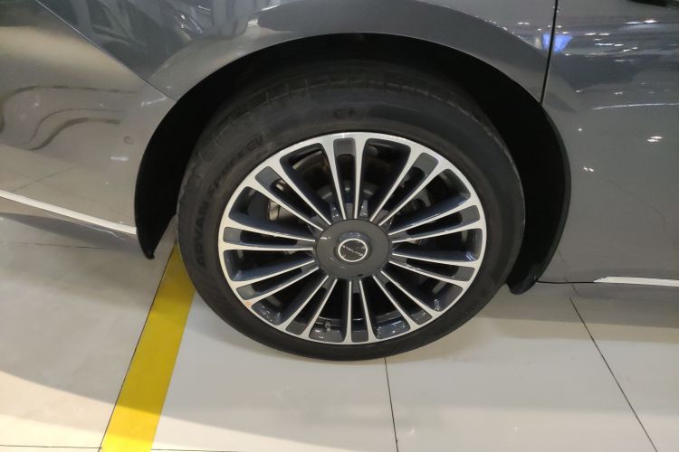 鸿蒙智行 享界S9 2025款 增程 Max+车身外观6008