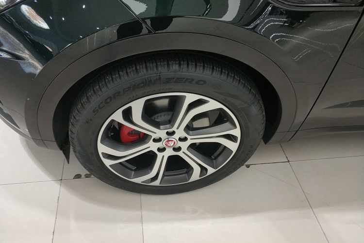 捷豹E-PACE 2024款 耀黑运动版 R-DYNAMIC SE BLACK车身外观6007