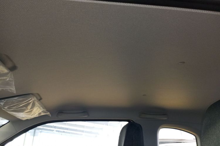 五菱汽车 宏光MINIEV 2022款 马卡龙时尚款 磷酸铁锂中控内饰22