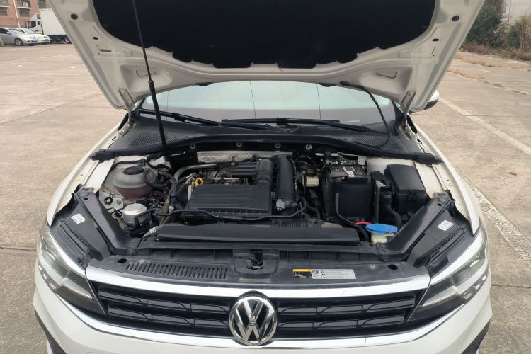 大众 凌渡 2021款 230TSI DSG风尚版机舱底盘24