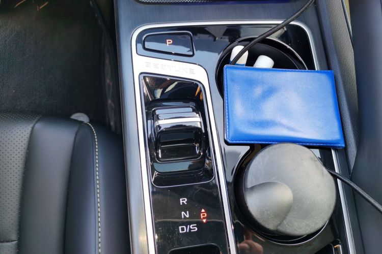 奔腾B70 2025款 龙耀版 1.5T 欢享型中控内饰18