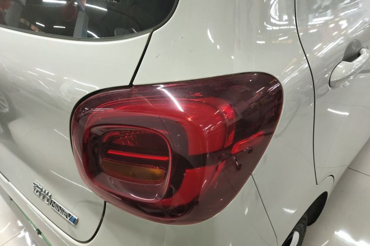 五菱汽车 宏光MINIEV 2025款 四门版 进阶款车身外观6006