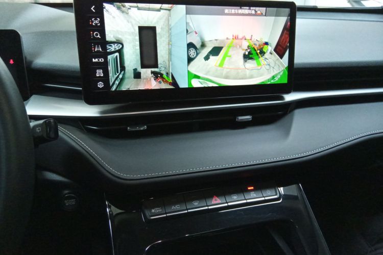 哈弗H6 2022款 第三代 1.5T 自动两驱Max中控内饰16