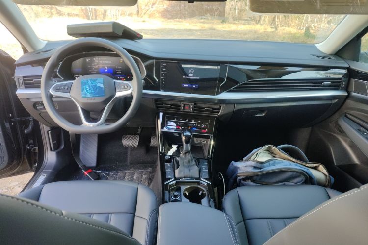 大众 帕萨特新能源 2025款 430PHEV 混动商务版中控内饰7002