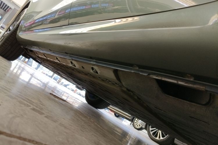 鸿蒙智行 问界M5 2022款 增程后驱标准版局部细节9002