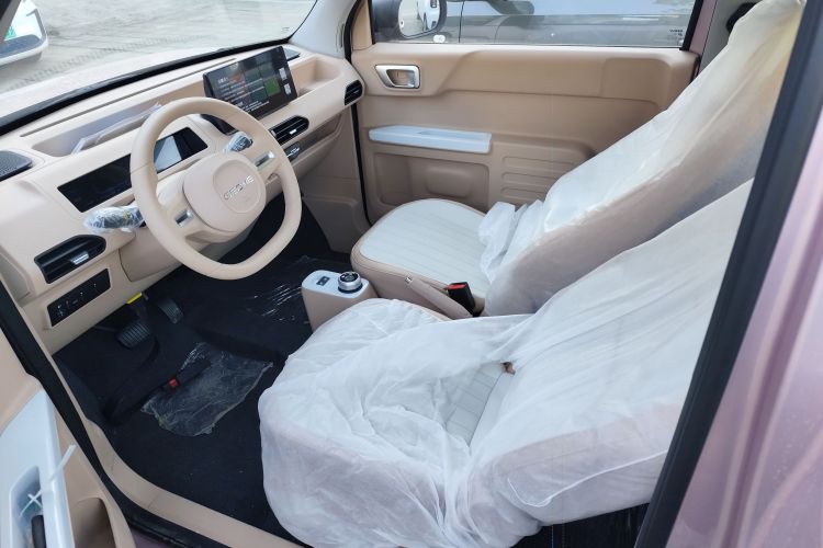 吉利银河 2024款 熊猫mini 200km 耐力熊中控内饰19