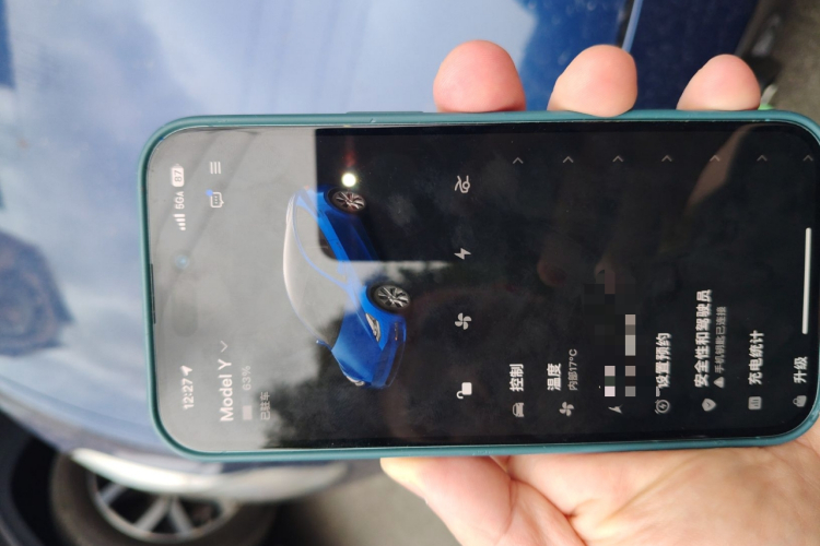 特斯拉 Model Y 2021款 标准续航后驱版中控内饰11