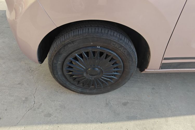 吉利银河 2023款 熊猫mini 200km 耐力熊车身外观6007