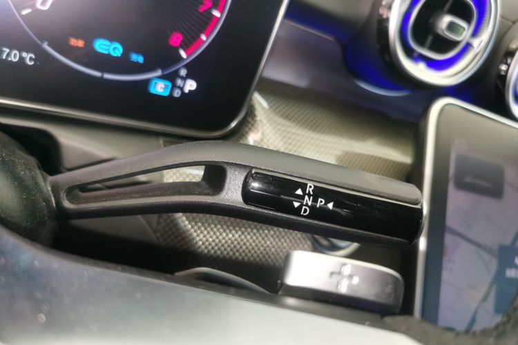 奔驰C级 2022款 C 260 L 运动版局部细节18