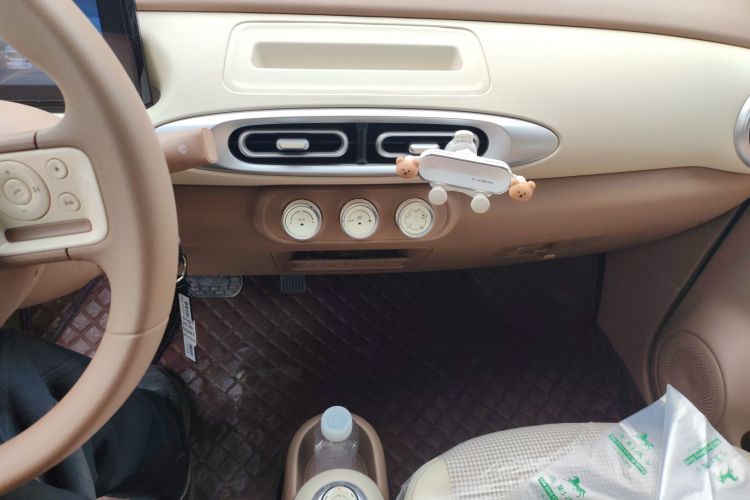 五菱汽车 宏光MINIEV 2025款 四门版 进阶款中控内饰16