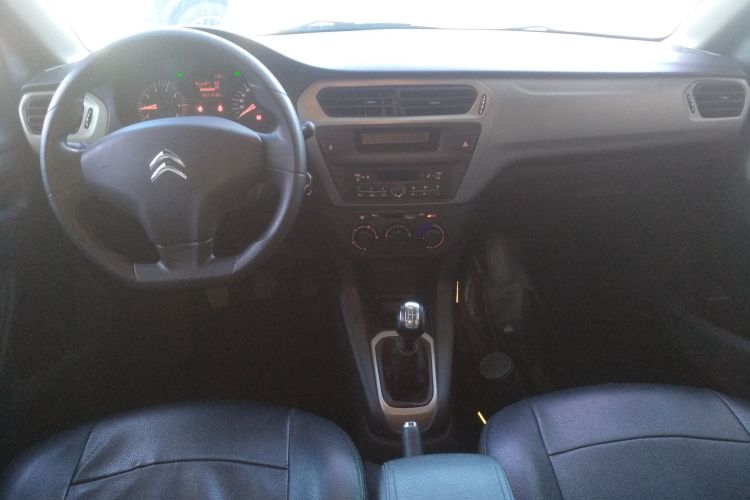 雪铁龙 爱丽舍 2016款 1.6L 手动时尚型中控内饰7002