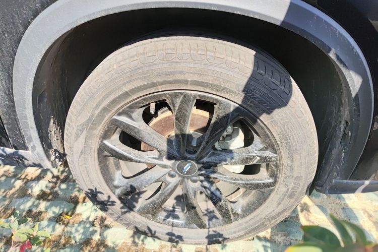 长安欧尚X5 PLUS 2023款 改款 1.5T DCT领航型车身外观10