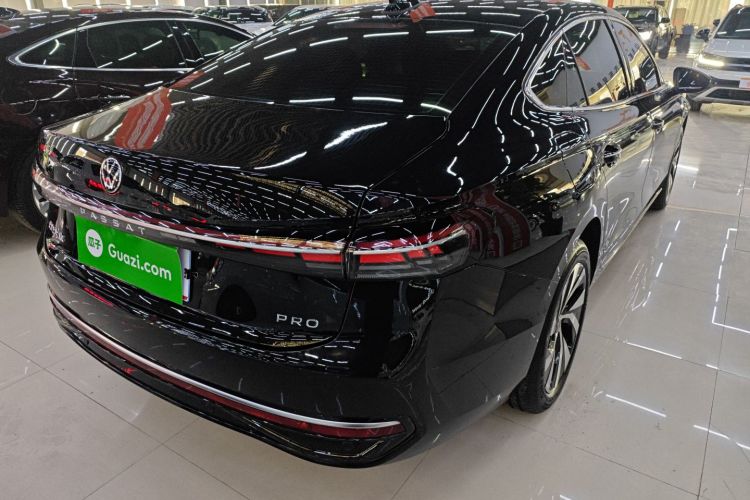 大众 帕萨特 2025款 Pro 380TSI 龙耀版车身外观6005