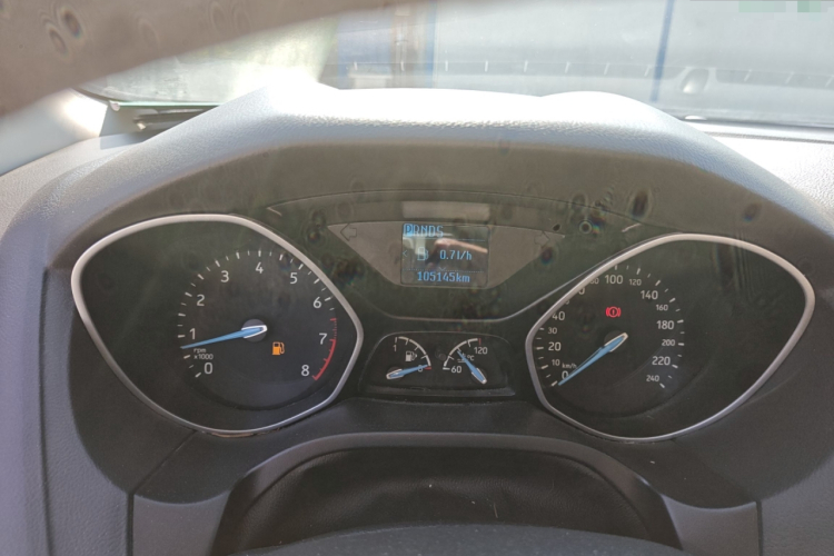 福特 福克斯 2017款 两厢 1.6L 自动舒适型智行版中控内饰15