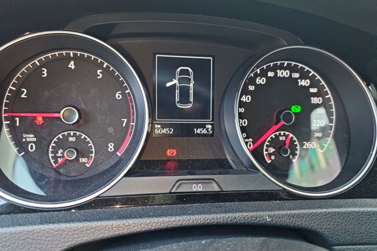 大众 高尔夫 2018款 1.6L 自动时尚型中控内饰15