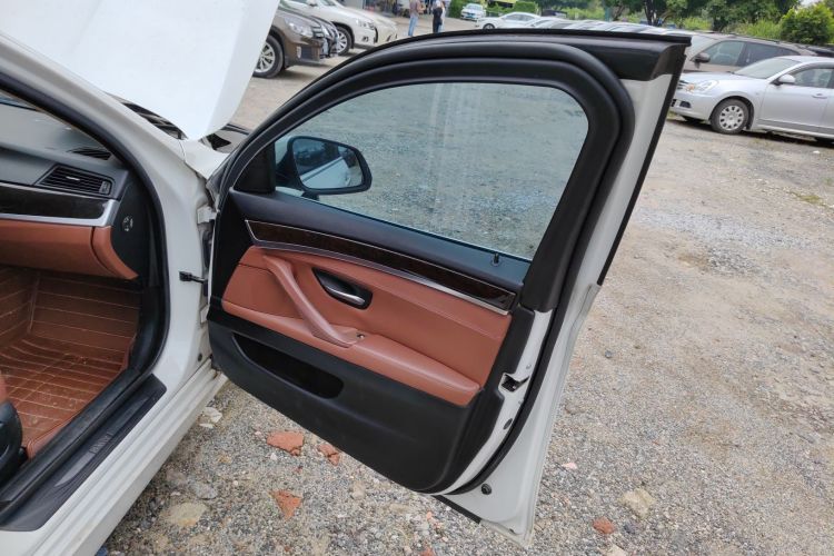 宝马5系 2017款 525Li 领先型中控内饰7005