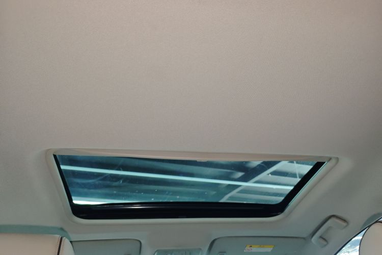 别克GL8 2021款 陆上公务舱 652T 豪华型中控内饰22