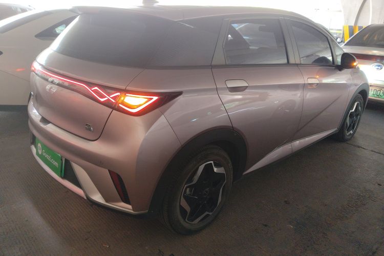 比亚迪 海豚 2023款 420km 自由版车身外观7