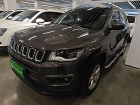 Jeep 指南者 2019款 220T 自动家享版