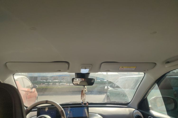 五菱汽车 五菱缤果 2023款 203km 舒享款中控内饰22