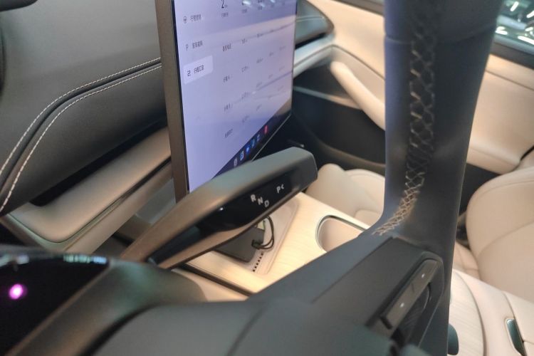 小米汽车 小米SU7 2024款 四驱超长续航高阶智驾Max版局部细节18