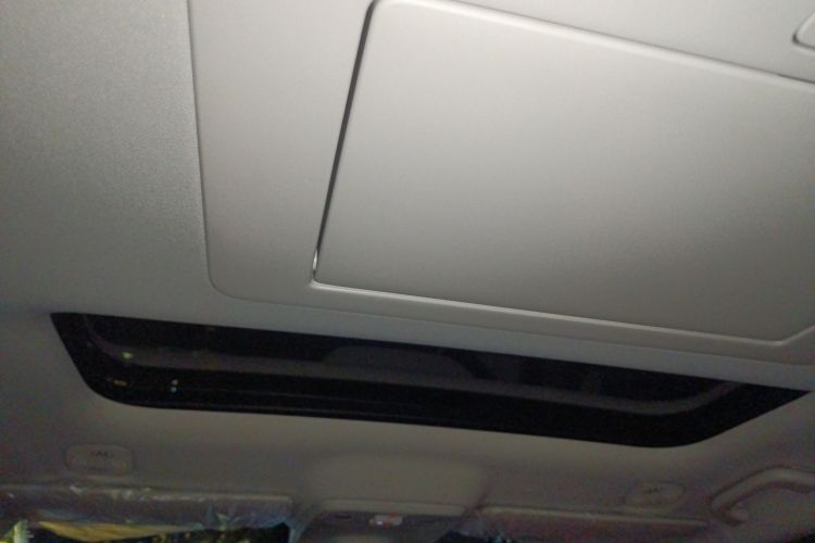 零跑汽车 零跑C16 2026款 纯电 630激光雷达智尊版 5座中控内饰22