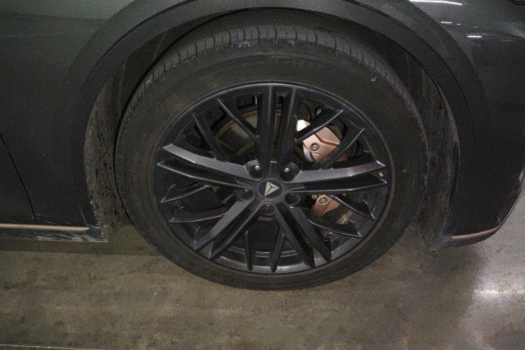 深蓝汽车 深蓝SL03 2022款 1.5L 1200增程版车身外观10