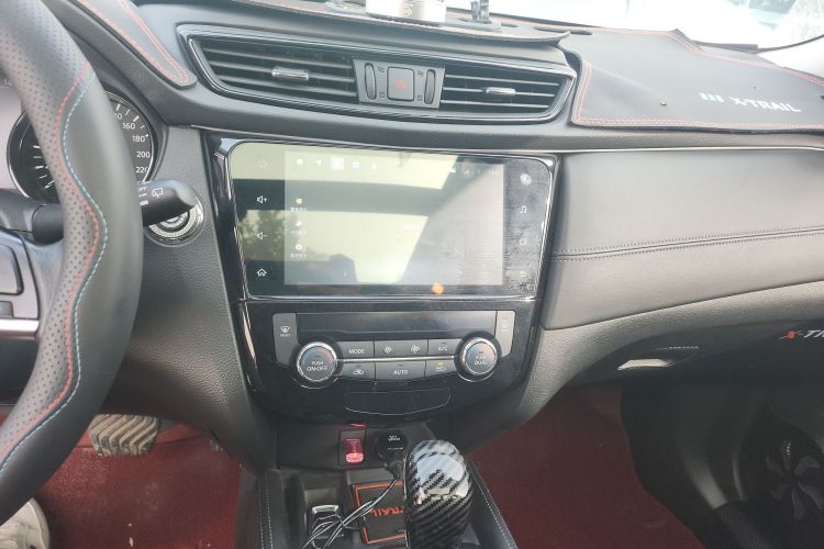 日产 奇骏 2021款 2.0L CVT 2WD XL ITS智联舒适版中控内饰16