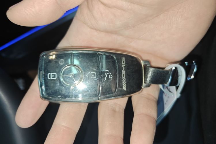 奔驰GLB AMG 2024款 AMG GLB 35 4MATIC中控内饰7001