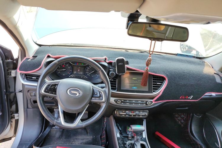 广汽传祺 传祺GA4 2018款 200T 自动尊享版中控内饰12