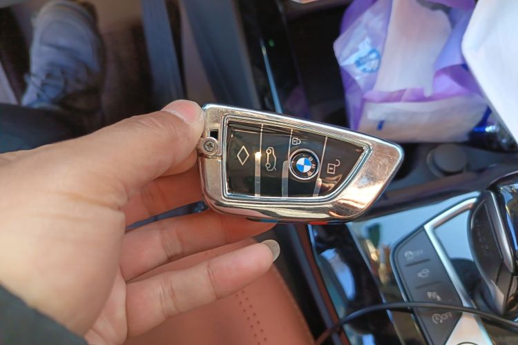 宝马X3 2023款 xDrive30i 领先型 M曜夜套装中控内饰11