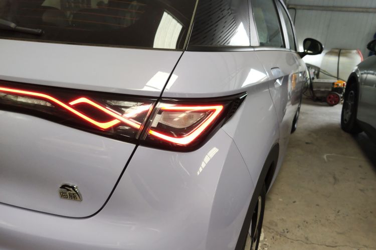 比亚迪 海豚 2023款 420km 自由版车身外观9