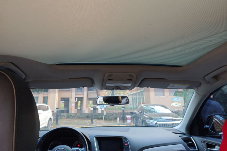 奥迪Q5 2017款 Plus 40 TFSI 进取型中控内饰22