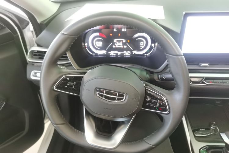 吉利汽车 帝豪 2023款 第4代冠军版 1.5L CVT豪华型中控内饰13