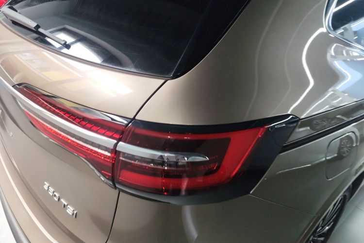 大众 威然 2020款 380TSI 尊贵版车身外观6006