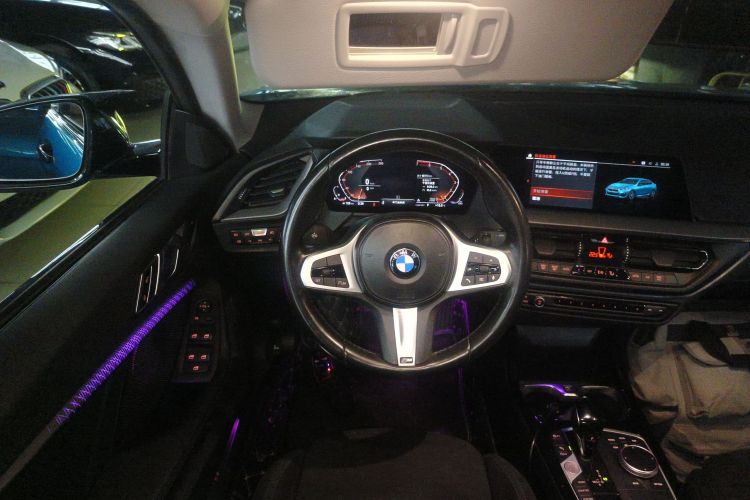 宝马2系(进口) 2021款 225i 四门轿跑车 M运动曜夜套装局部细节13